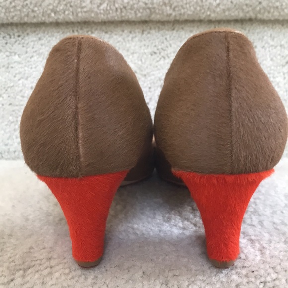 Stunning Rupert Sanderson Italian Camel Pierre Mid-Heel Pumps